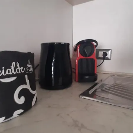 Monni *