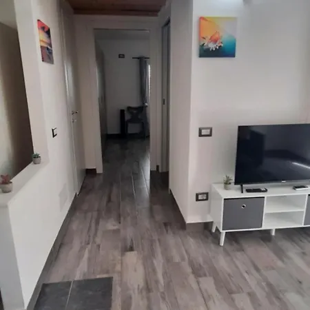 Monni *